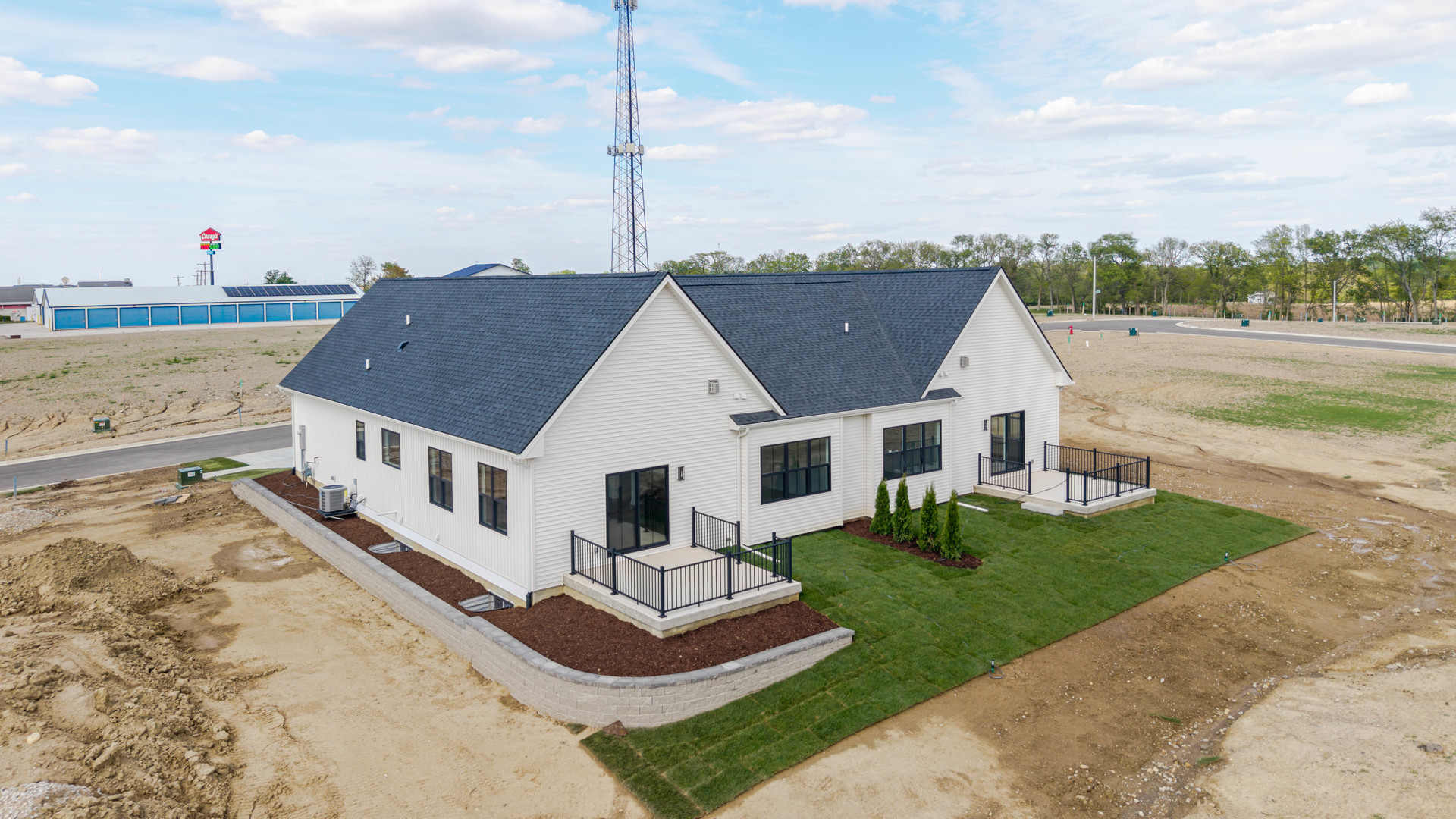 214 Allison Road Lexington, IL 61753 - Photo 4 of 59