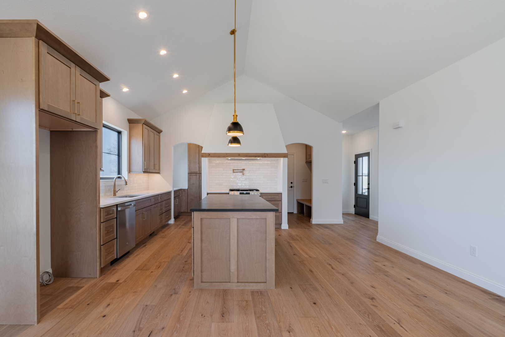 214 Allison Road Lexington, IL 61753 - Photo 8 of 43