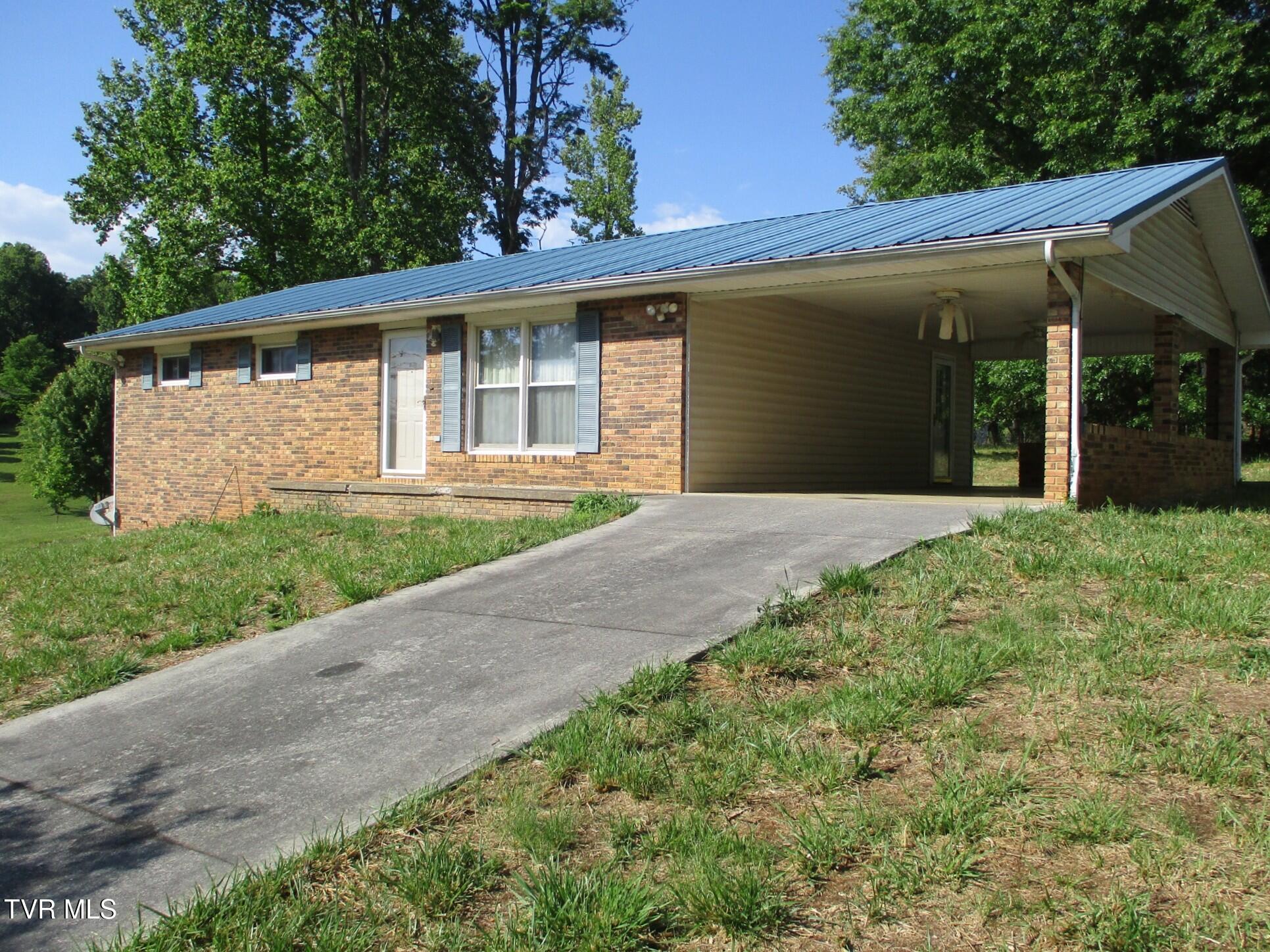 270 Forrest Road Fall Branch, TN 37656 - Photo 3 of 25 03 IMG_9478