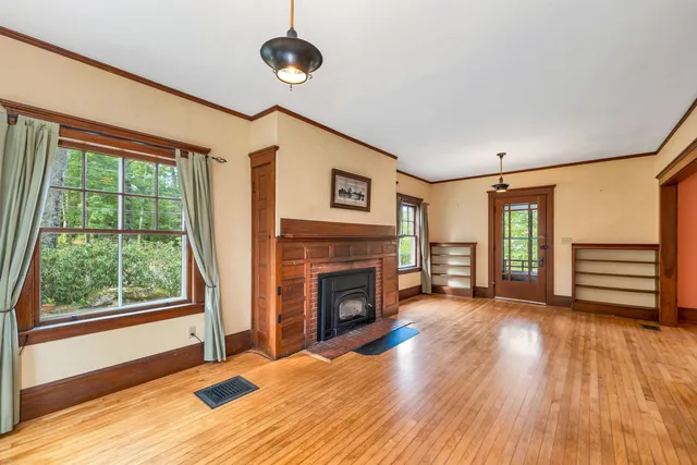 $3,200 | 44 Neighbors Row, Conway, NH 03860