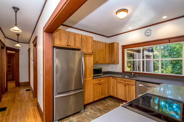 $3,200 | 44 Neighbors Row, Conway, NH 03860