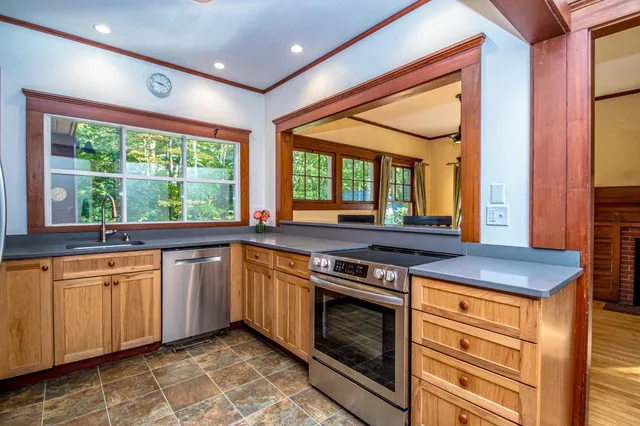 $3,200 | 44 Neighbors Row, Conway, NH 03860