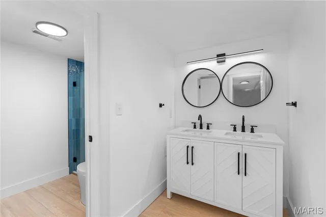 $1,650 | 1920 Hunting Lake Court, Unit 202, Kirkwood, MO 63122