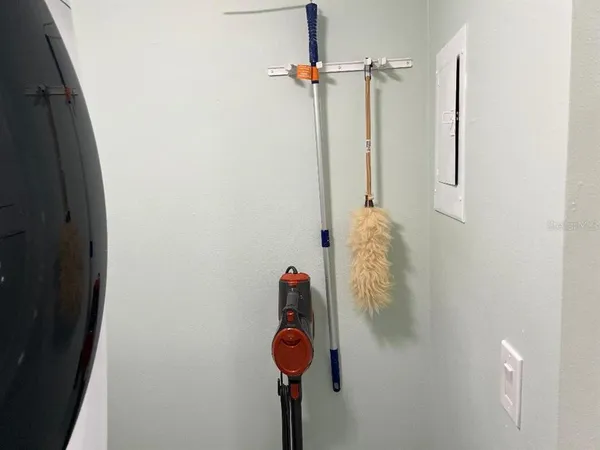 $2,000 | 1220 13th Circle Southeast, Largo, FL 33771