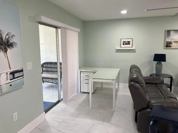 $2,000 | 1220 13th Circle Southeast, Largo, FL 33771