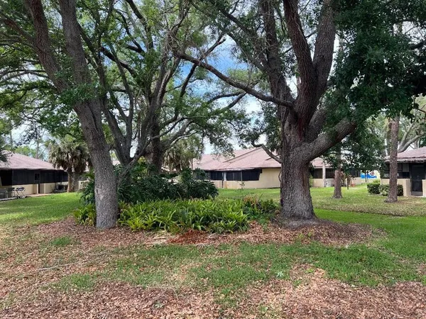 $2,000 | 1220 13th Circle Southeast, Largo, FL 33771