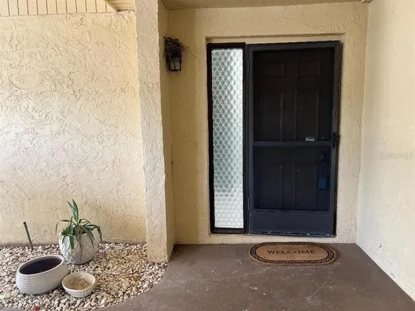 $2,000 | 1220 13th Circle Southeast, Largo, FL 33771