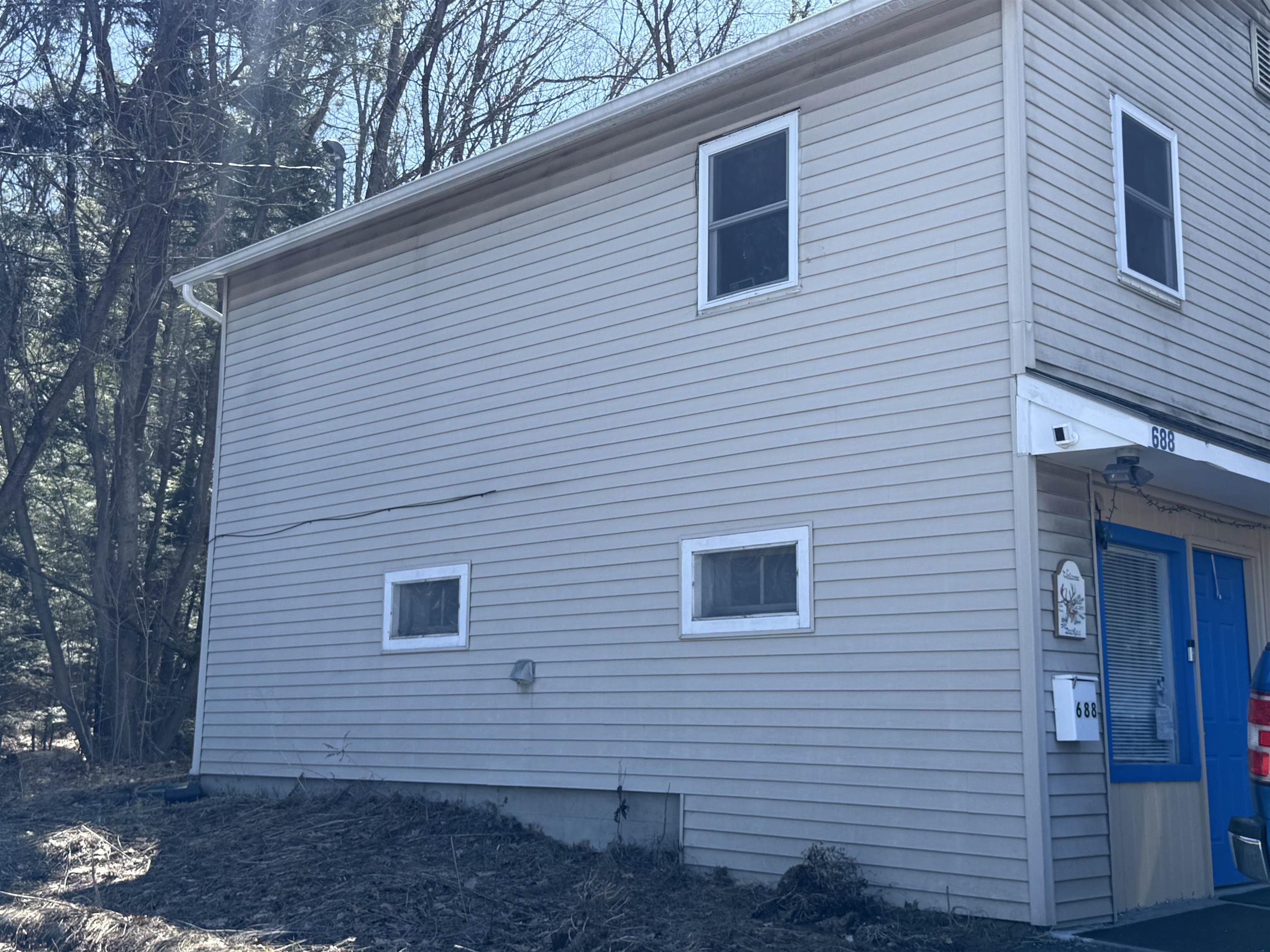 688 North Main Street Hartford, VT 05001 - Photo 2 of 15