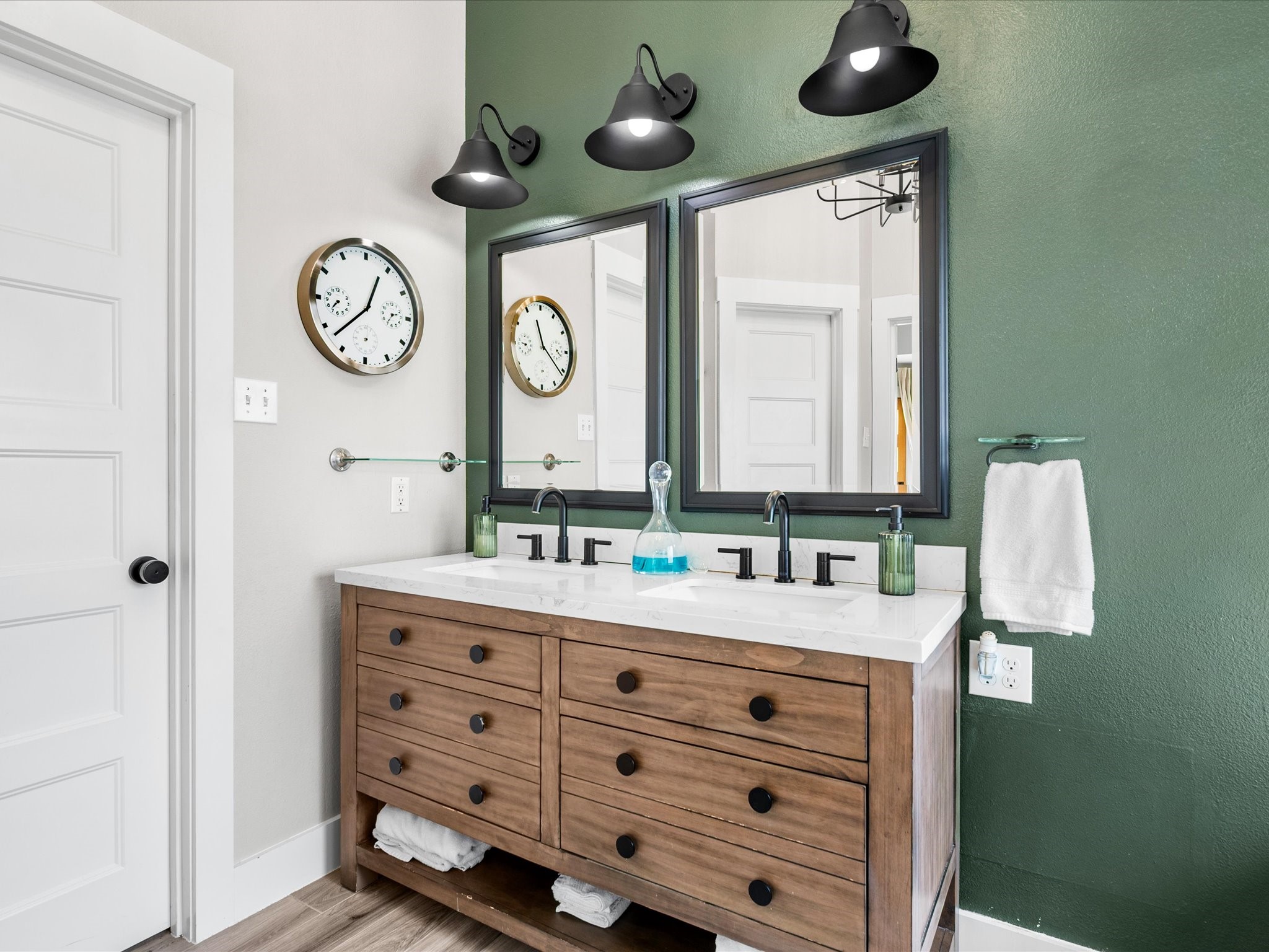 4023 Tigris Ridge Drive Katy, TX 77449 - Photo 21 of 39 Every bathroom in the home has been thoughtfully improved with updated fixtures and finishes over time.