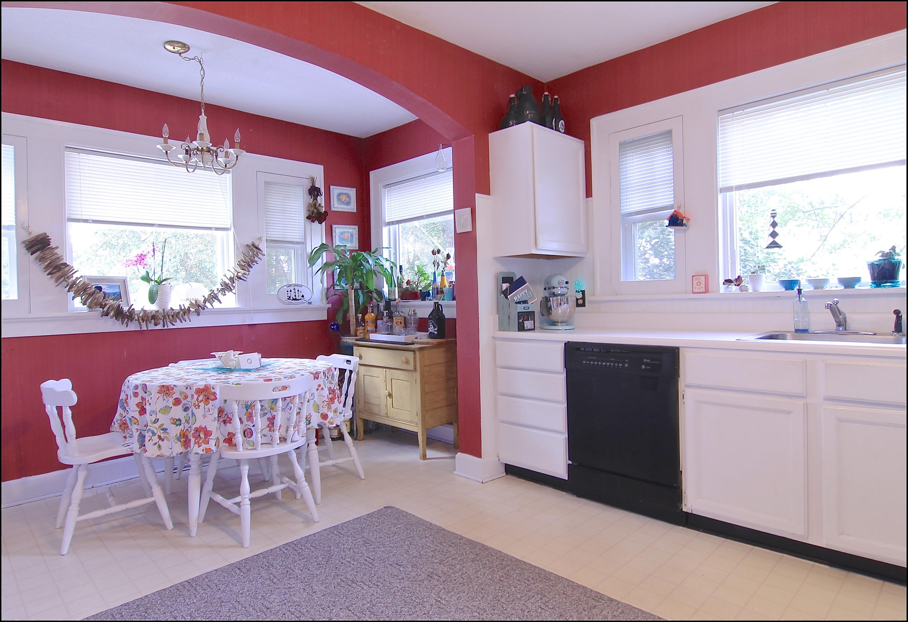 95 Woods Road Pinehurst, NC 28374 - Photo 5 of 13 95 Woods - Kitchen