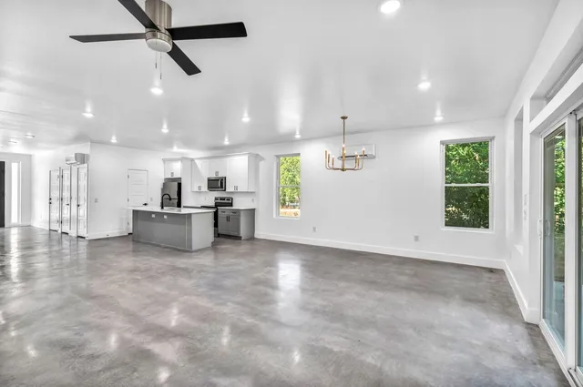 $487,500 | 1006 East Marble Street, Unit A, Burnet, TX 78611