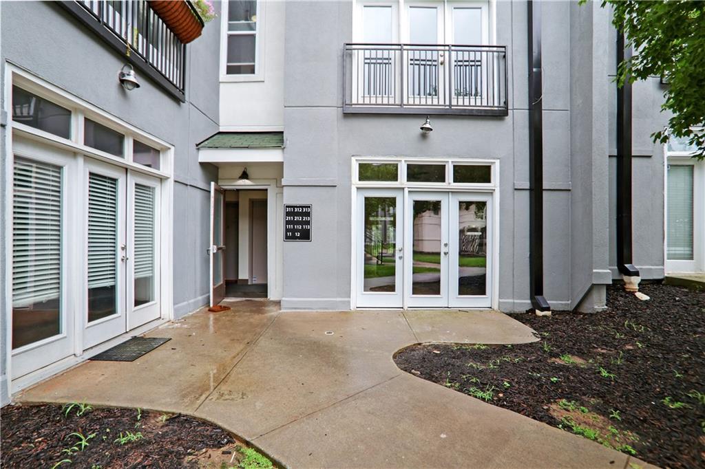502 Pryor Street Southwest, Unit 113 Atlanta, GA 30312 - Photo 2 of 21 a view of a entryway of a building