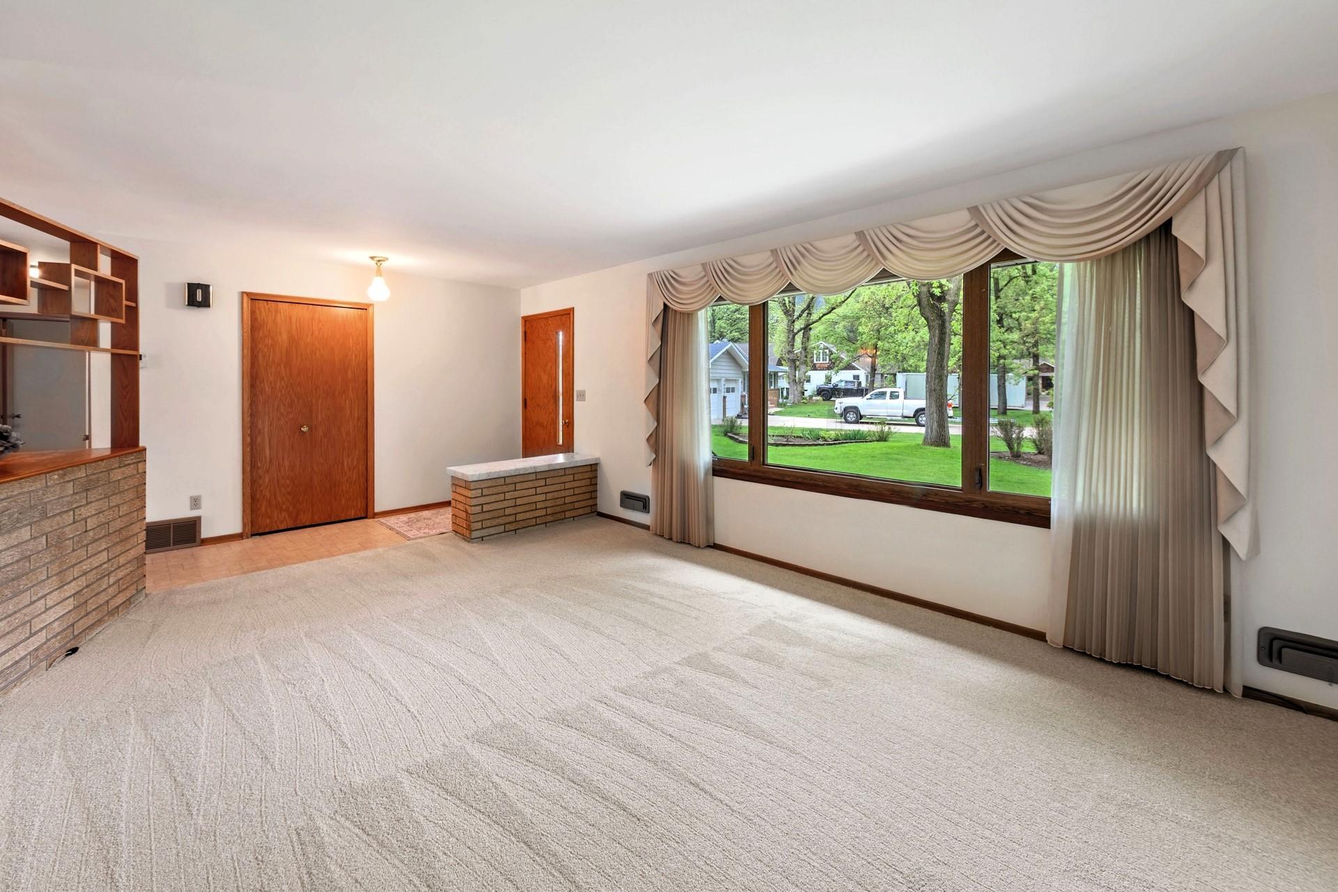 2924 Springview Lane Mounds View, MN 55112 - Photo 7 of 29
