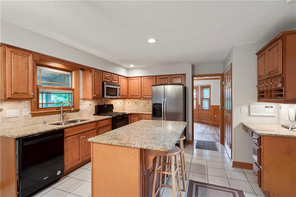1581 Arndt Road Pittsburgh, PA 15237 - Photo 7 of 25 Gallery Image 7