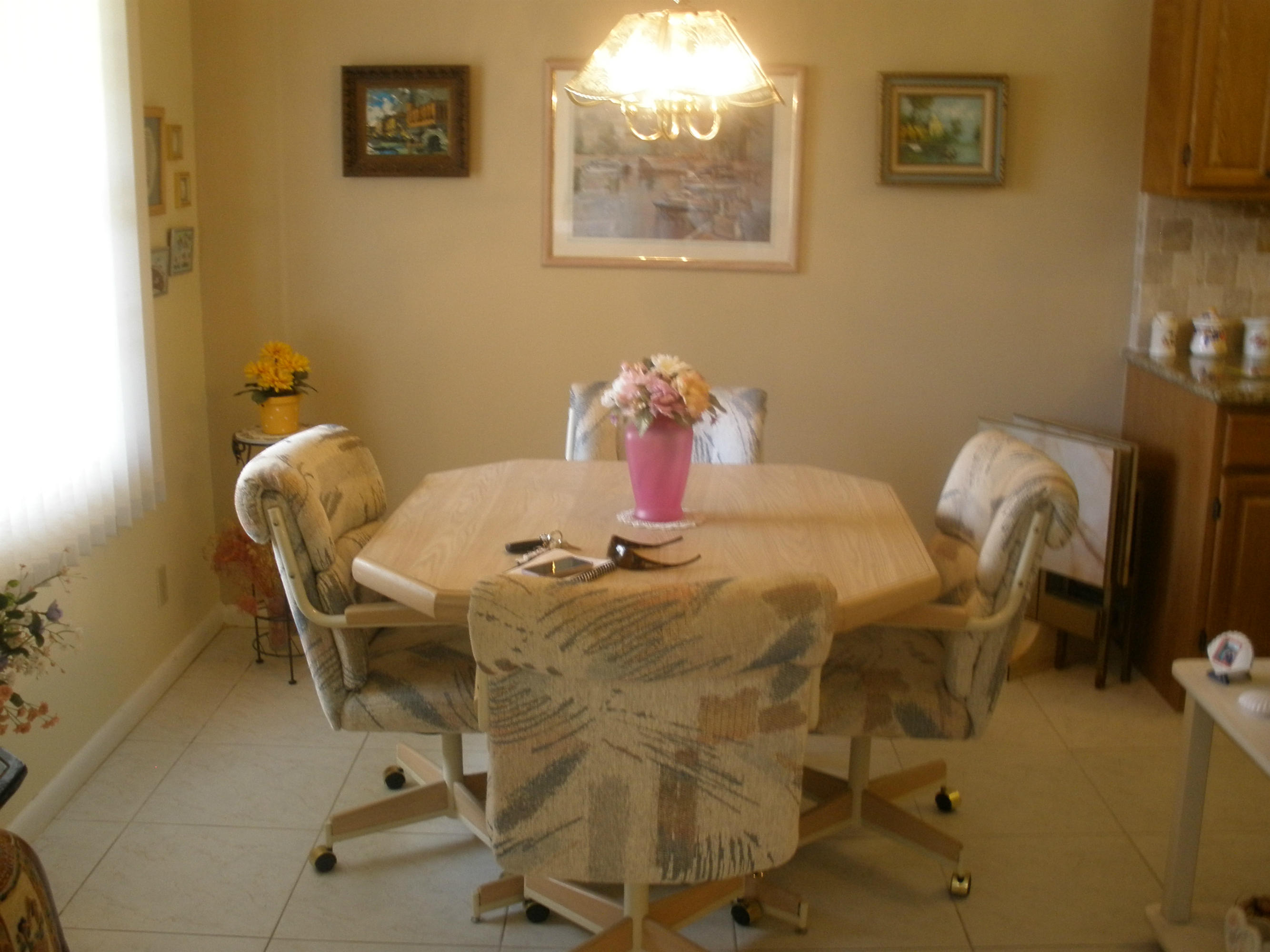 1042 Guildford East, Unit C Boca Raton, FL 33434 - Photo 5 of 13 Dining