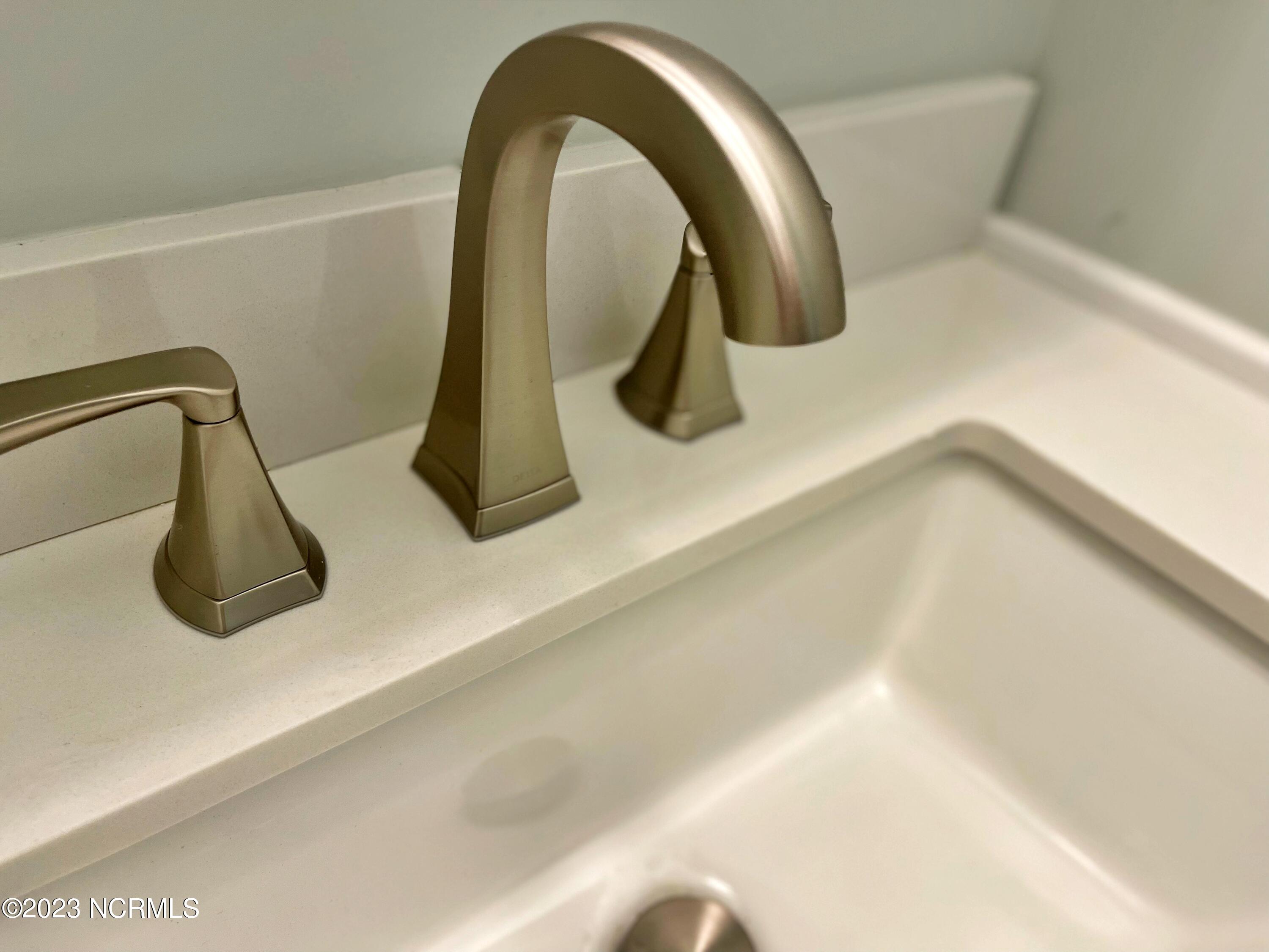 210 Poplar Street New Bern, NC 28560 - Photo 24 of 36 BATH FAUCET