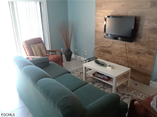 $1,600 | 5305 Summerlin Road, Unit 513, Fort Myers, FL 33919