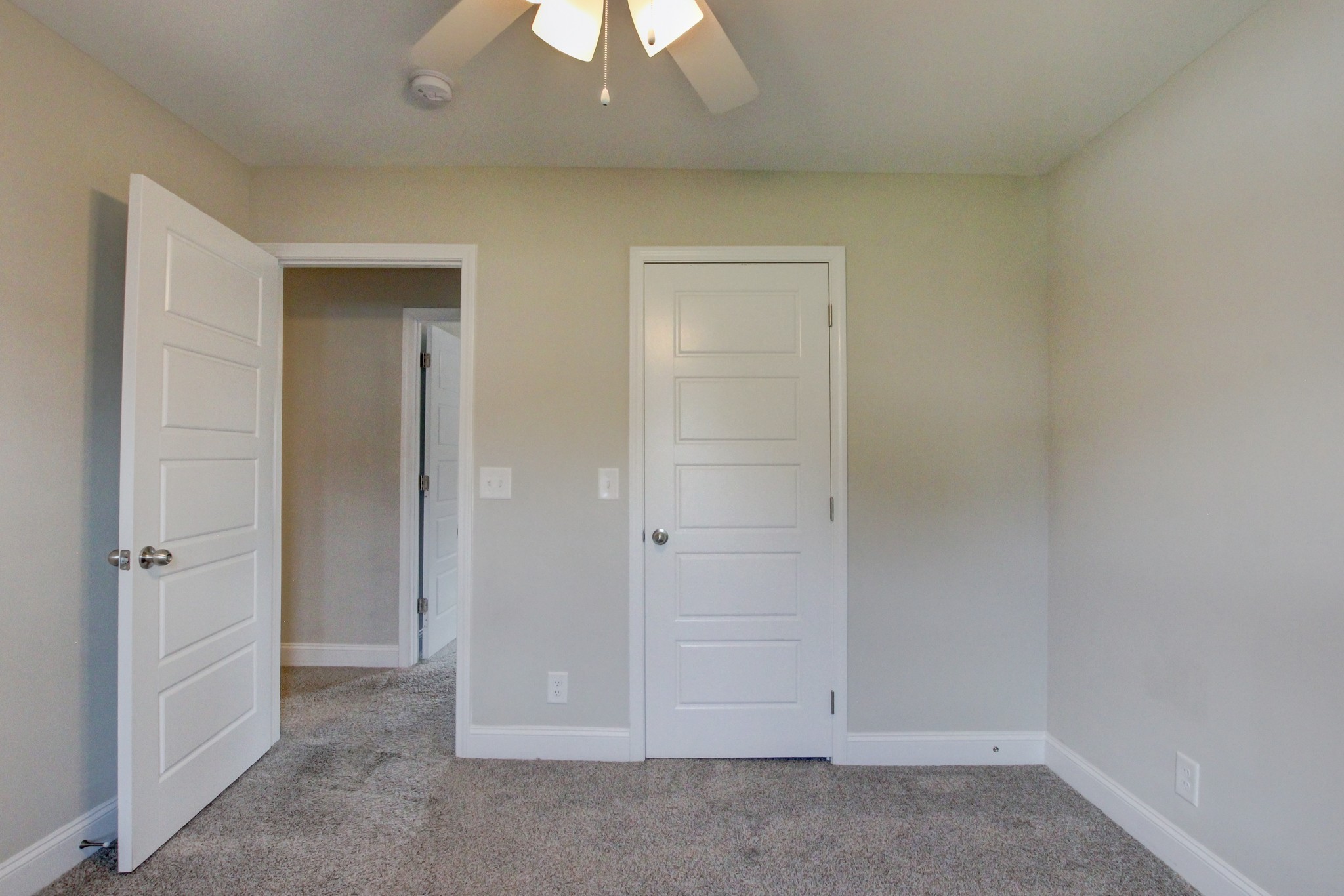 231 King Road Clarksville, TN 37042 - Photo 16 of 26 an empty room with a empty space