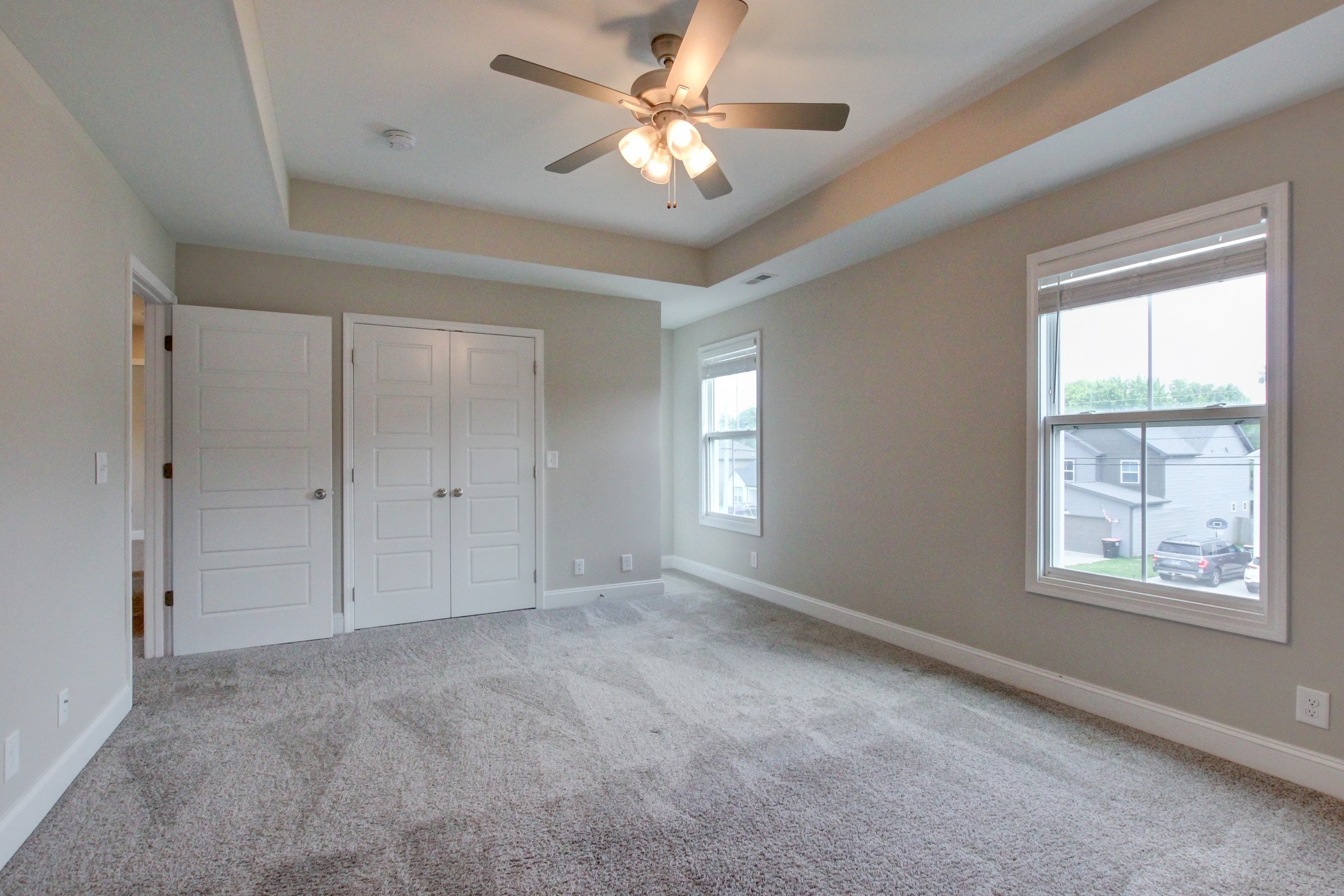 231 King Road Clarksville, TN 37042 - Photo 10 of 26 a view of an empty room with a window