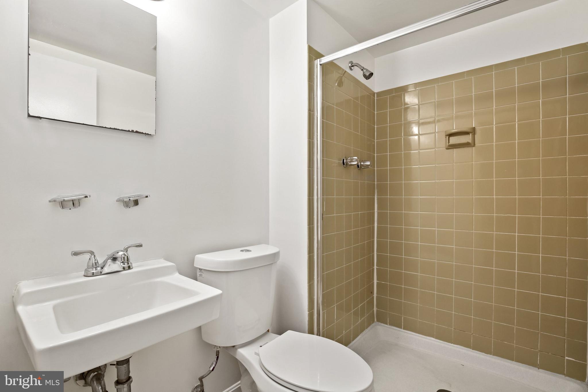 8150 Inverness Ridge Road Rockville, MD 20854 - Photo 33 of 41