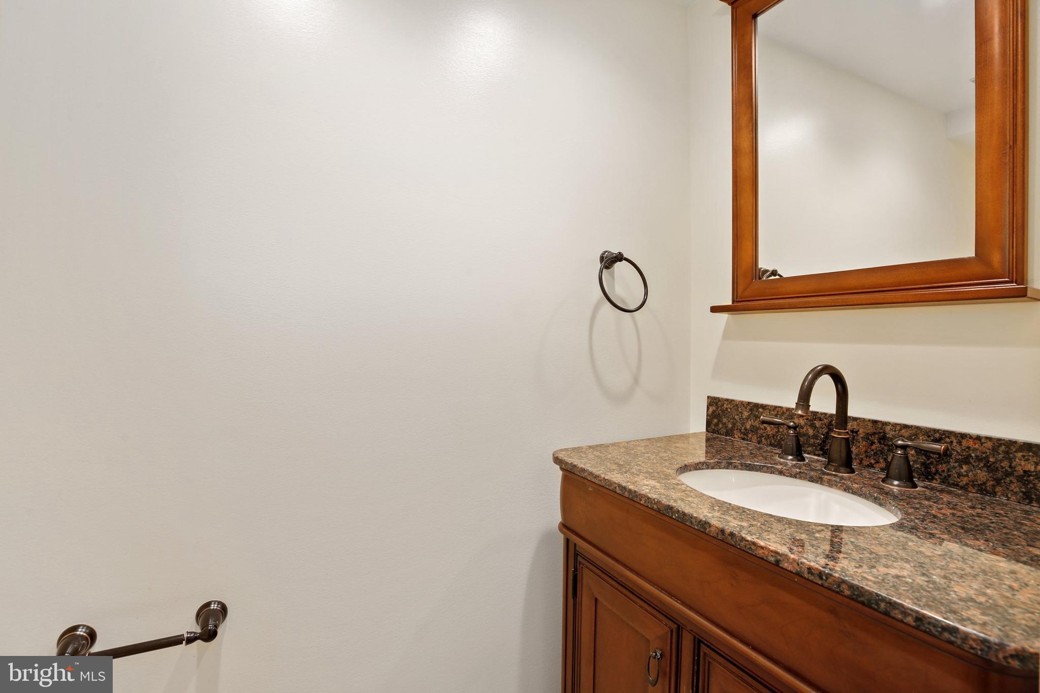 8150 Inverness Ridge Road Rockville, MD 20854 - Photo 5 of 41