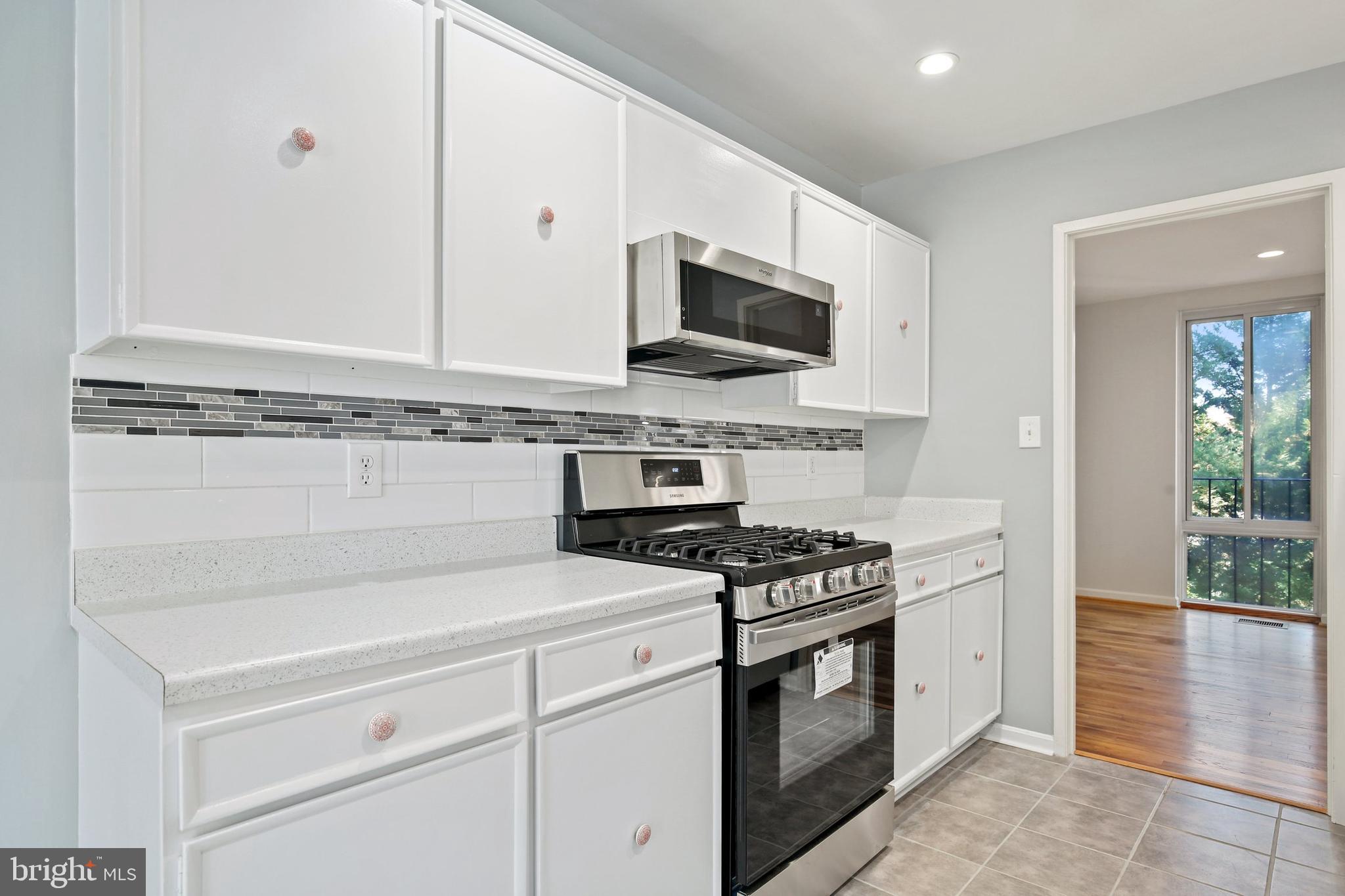 8150 Inverness Ridge Road Rockville, MD 20854 - Photo 7 of 41