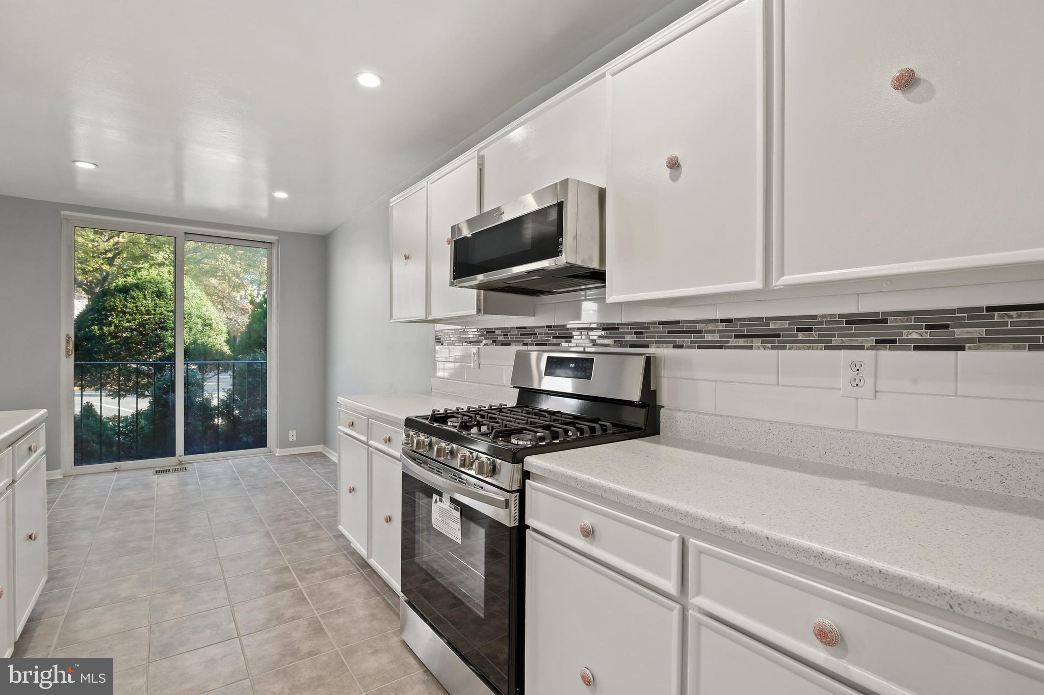 8150 Inverness Ridge Road Rockville, MD 20854 - Photo 8 of 41