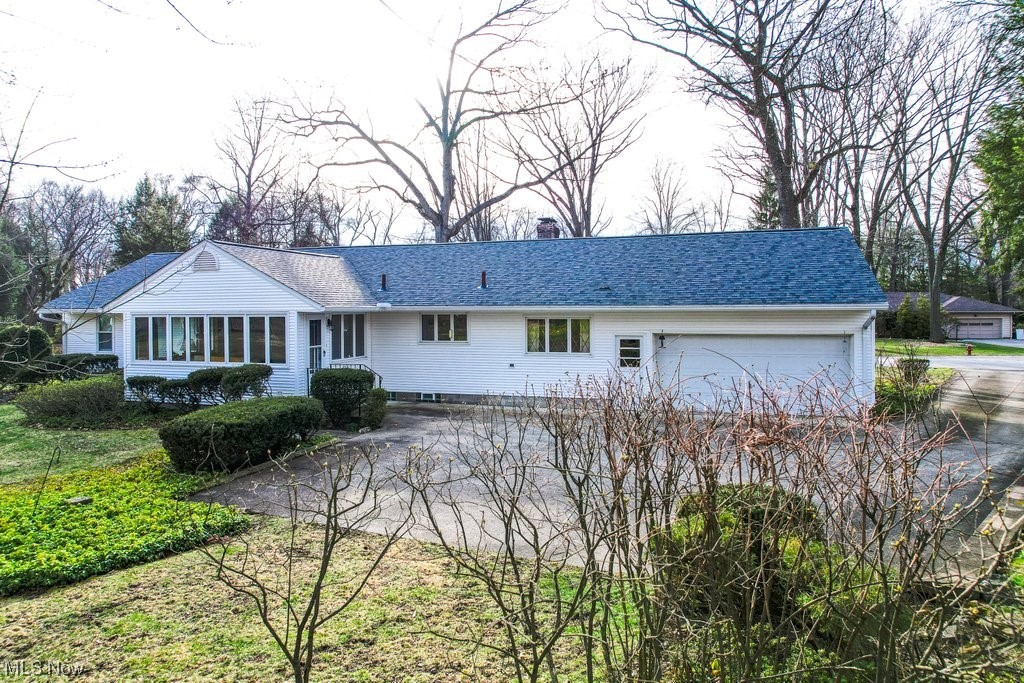 3045 Harriett Road Silver Lake, OH 44224 - Photo 3 of 35