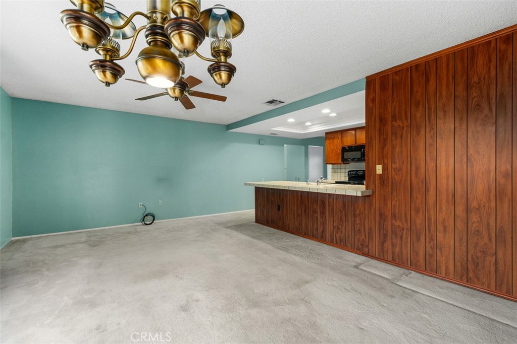 27927 Foxfire Street Menifee, CA 92586 - Photo 9 of 39