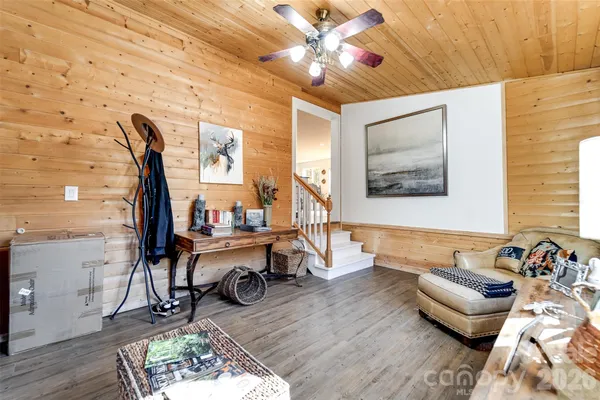 $264,900 | 67 Watauga Heights Road, Franklin, NC 28734