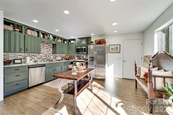 $264,900 | 67 Watauga Heights Road, Franklin, NC 28734