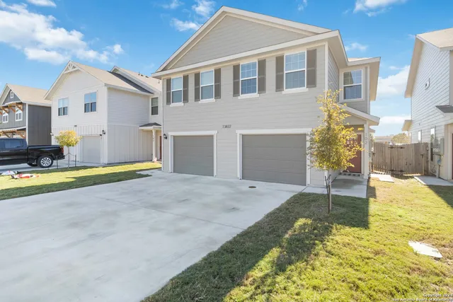 $1,740 | 13822 Enzo Gate, Unit 102, San Antonio, TX 78253