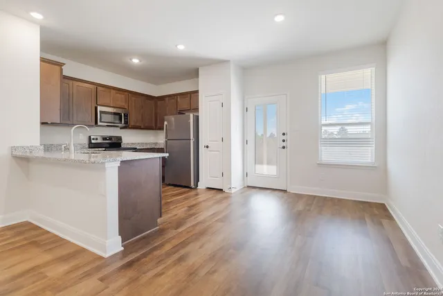 $1,740 | 13822 Enzo Gate, Unit 102, San Antonio, TX 78253