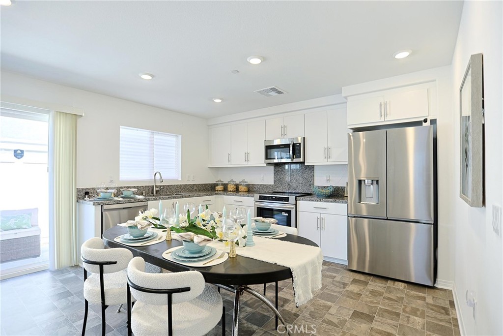 7486 Olive Grv Street Riverside, CA 92507 - Photo 17 of 57