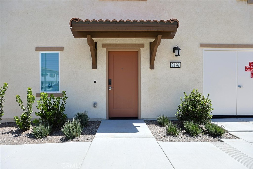 7486 Olive Grv Street Riverside, CA 92507 - Photo 3 of 57