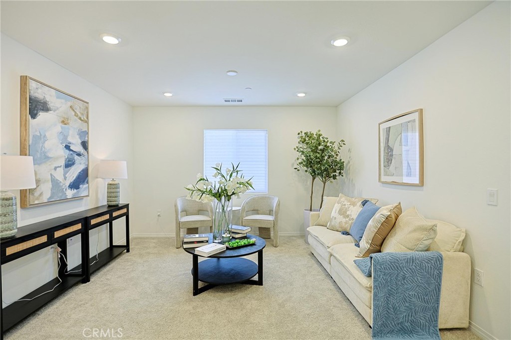 7486 Olive Grv Street Riverside, CA 92507 - Photo 32 of 57 Loft