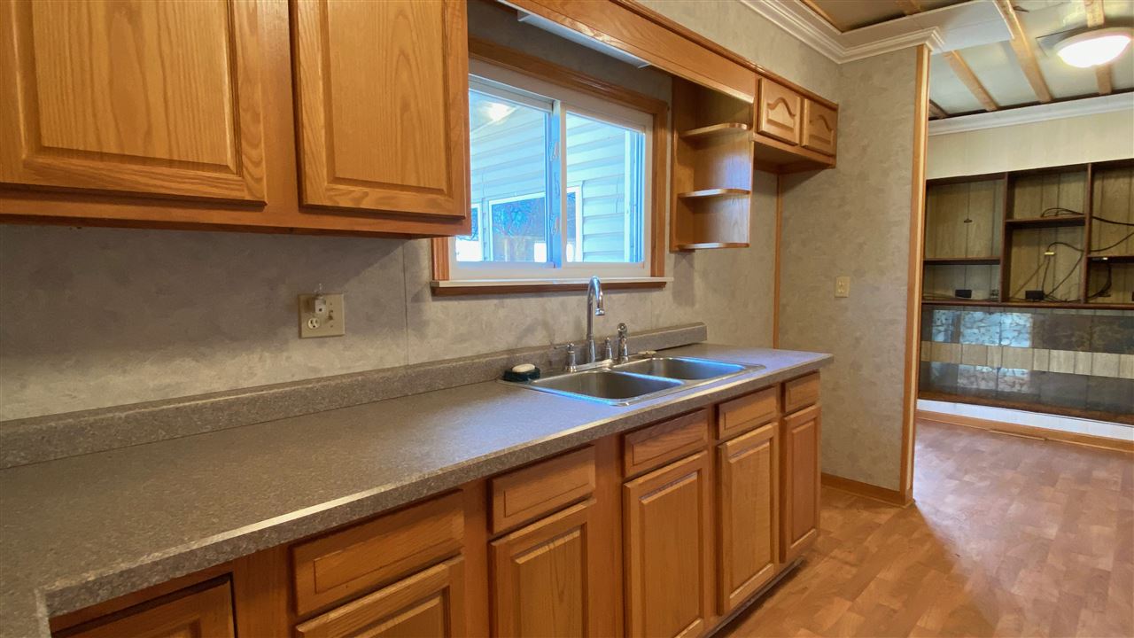 9056 Chesaning Road Chesaning, MI 48616 - Photo 11 of 31 50036293-10.JPG