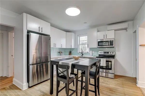 $3,800 | 12 Cranston Avenue, Unit 1, Newport, RI 02840