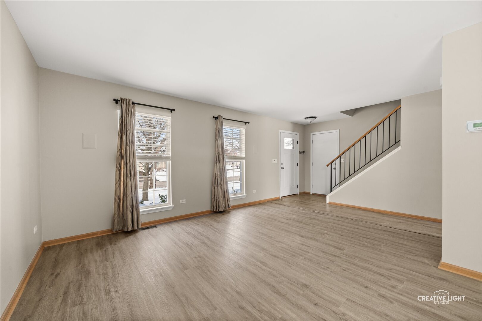 2477 Smithfield Court Aurora, IL 60503 - Photo 3 of 24