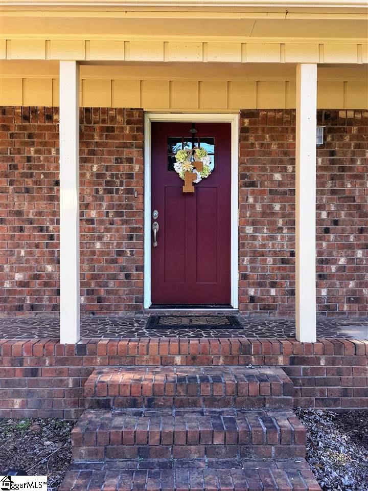 303 Devenger Road Greer, SC 29650 - Photo 3 of 34 Gallery Image 3