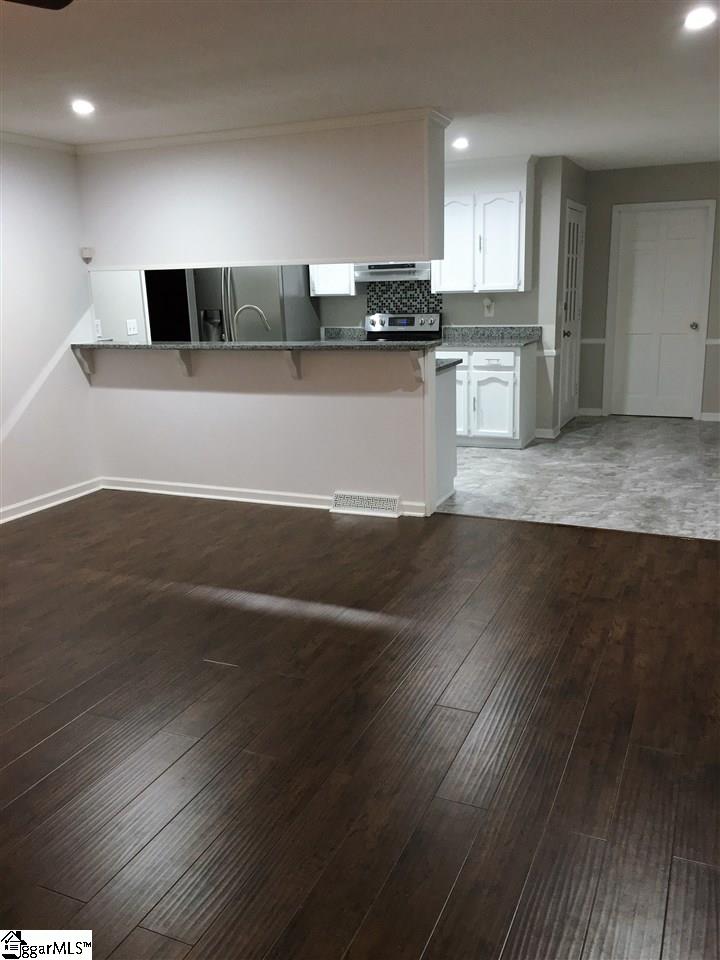 303 Devenger Road Greer, SC 29650 - Photo 7 of 34 Gallery Image 7