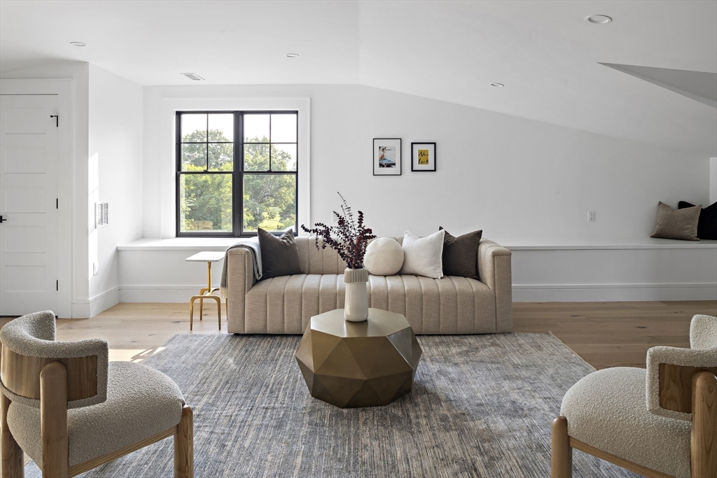 110-1 Thurston Road, Unit 1101 Newton, MA 02464 - Photo 15 of 24 Gallery Image 15