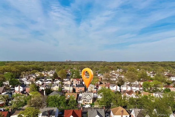 $1,488,888 | 73-33 188th Street | Fresh Meadows