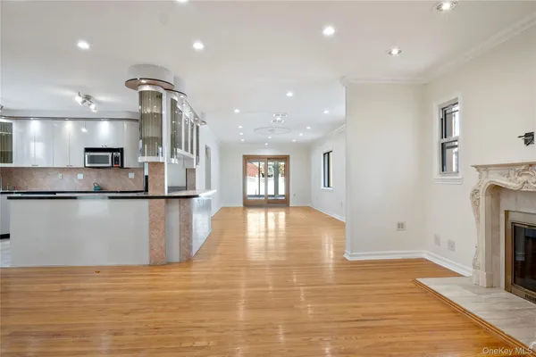 $1,488,888 | 73-33 188th Street | Fresh Meadows