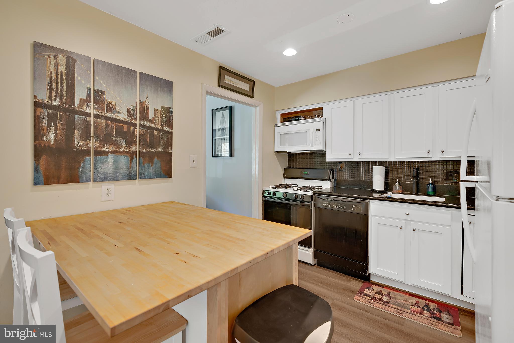 14416 Parkvale Road, Unit 4 Rockville, MD 20853 - Photo 13 of 30