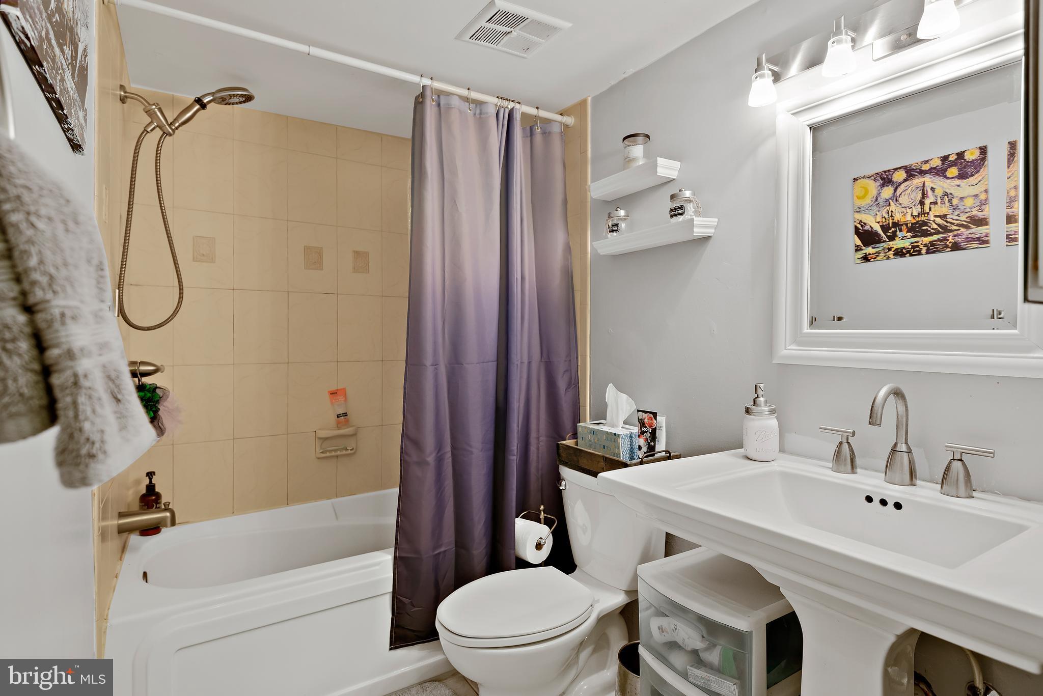 14416 Parkvale Road, Unit 4 Rockville, MD 20853 - Photo 23 of 30