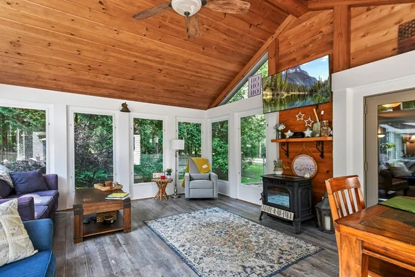 $1,295,000 | 145 Stonehill Road, East Longmeadow, MA 01028