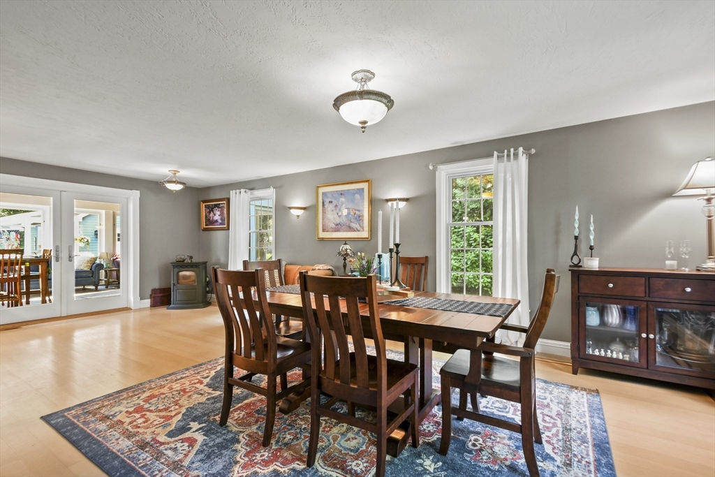 145 Stonehill Road East Longmeadow, MA 01028 - Photo 10 of 42