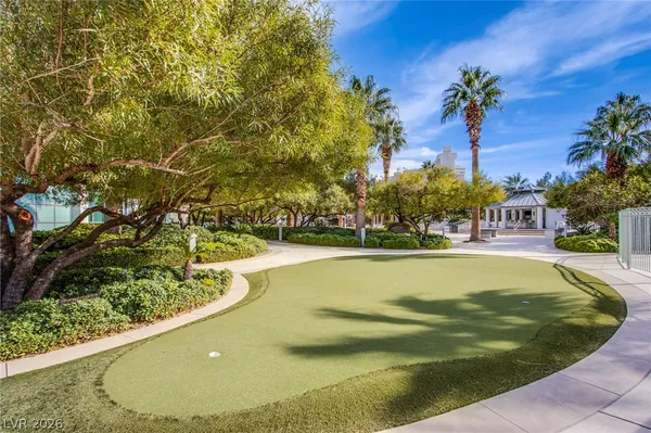 $2,300 | 222 Karen Avenue, Unit 306, Las Vegas, NV 89109