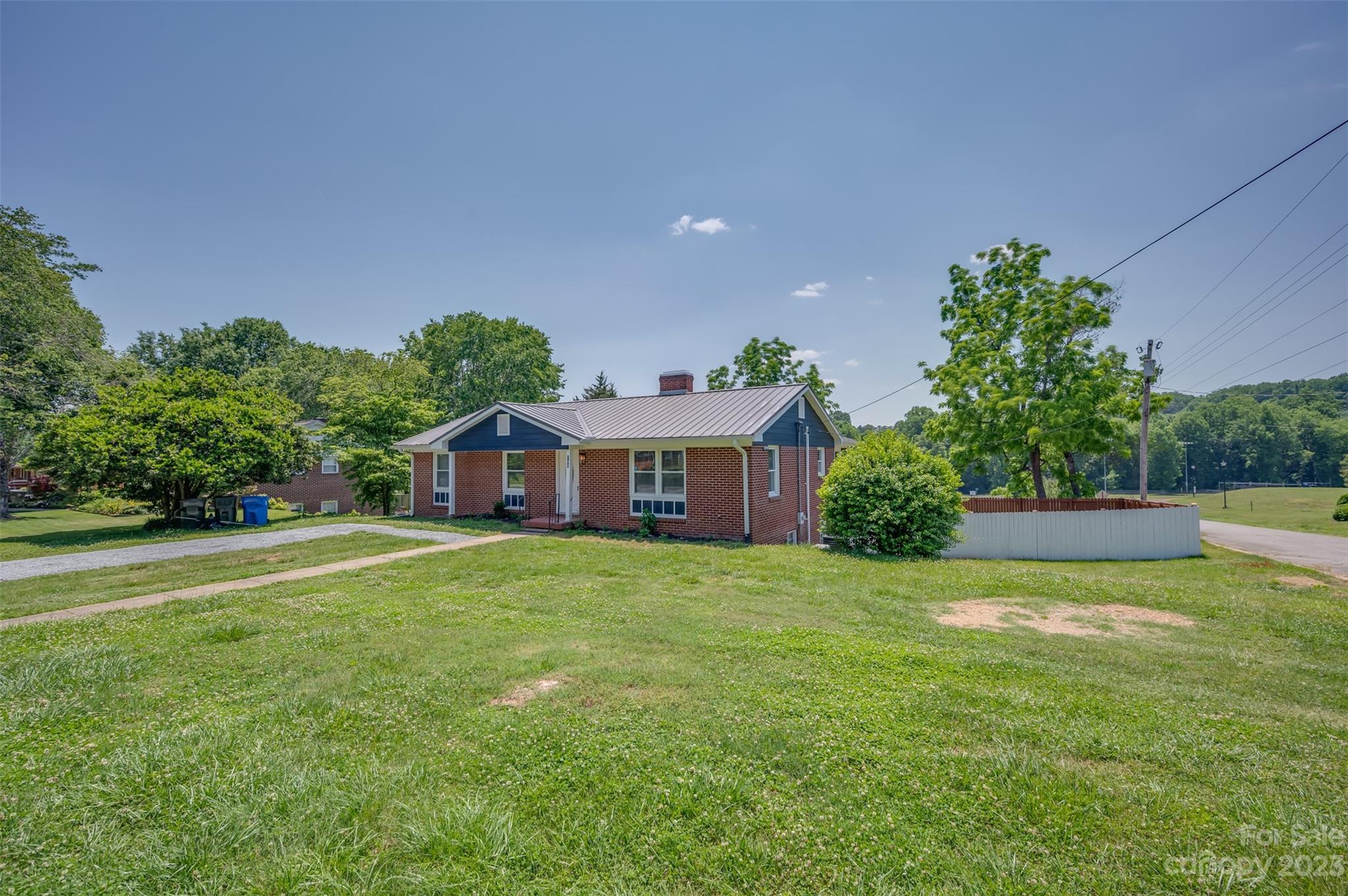 199 Crestview Street Rutherfordton, NC 28139 - Photo 3 of 43 Gallery Image 3
